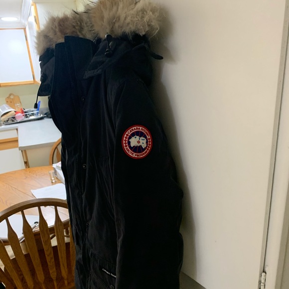 Women’s Canada Goose Trillium Parka - Picture 2 of 4